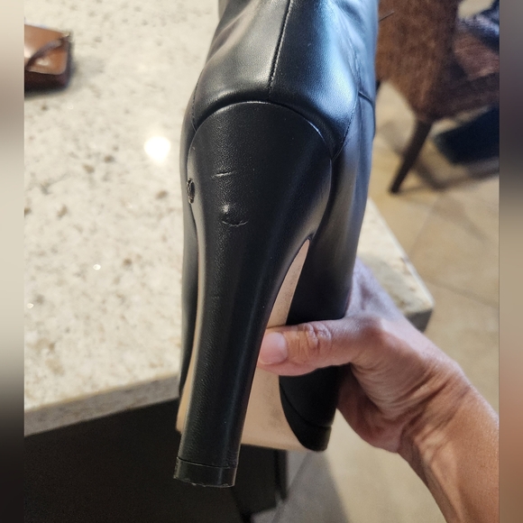 Gucci Leather Charlotte Double G Drawstring Heel Booties, Size 40.5 U.S. 10.5 - Picture 13 of 14